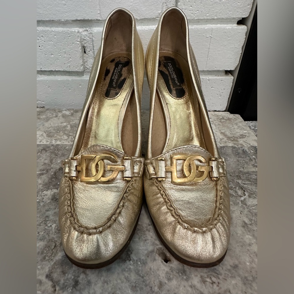 Dolce & Gabbana Metallic Gold Loafers Heels 90s Y2K Womens 37 Italy Vero Cuoio